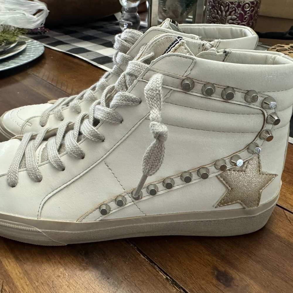 ShuShop RiRi White and Gold High-Top Sneakers with Studs 7.5